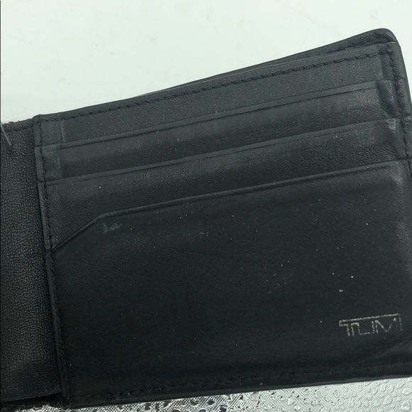 TUMI Men’s Black Leather Wallet - Picture 3 of 6